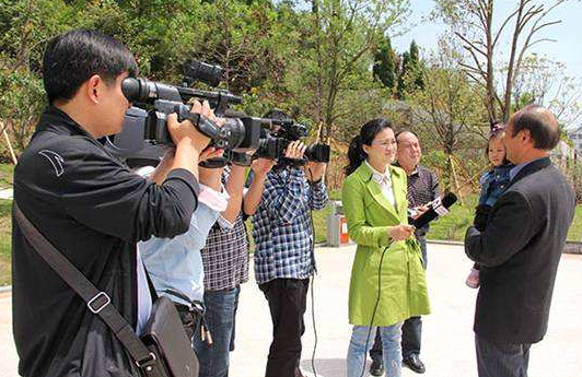 2014年，在东莞义务教育阶段，总共为万信人的子女提供了25，119个积分