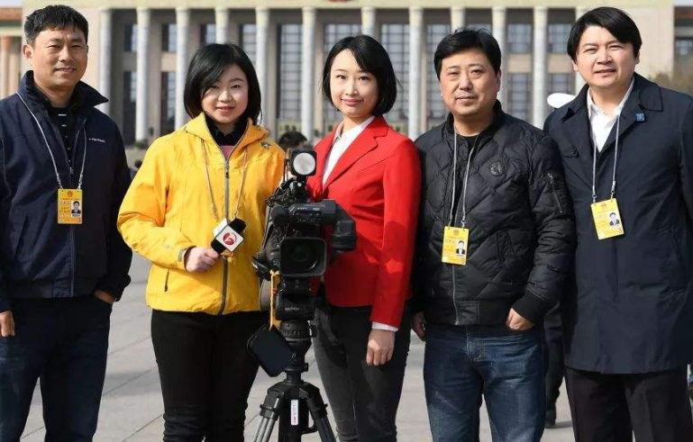 2014年，在东莞义务教育阶段，总共为万信人的子女提供了25，119个积分