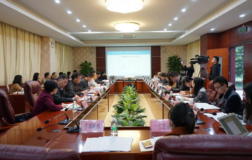 东莞五所主要公立学校的年度大学生在线率为90%